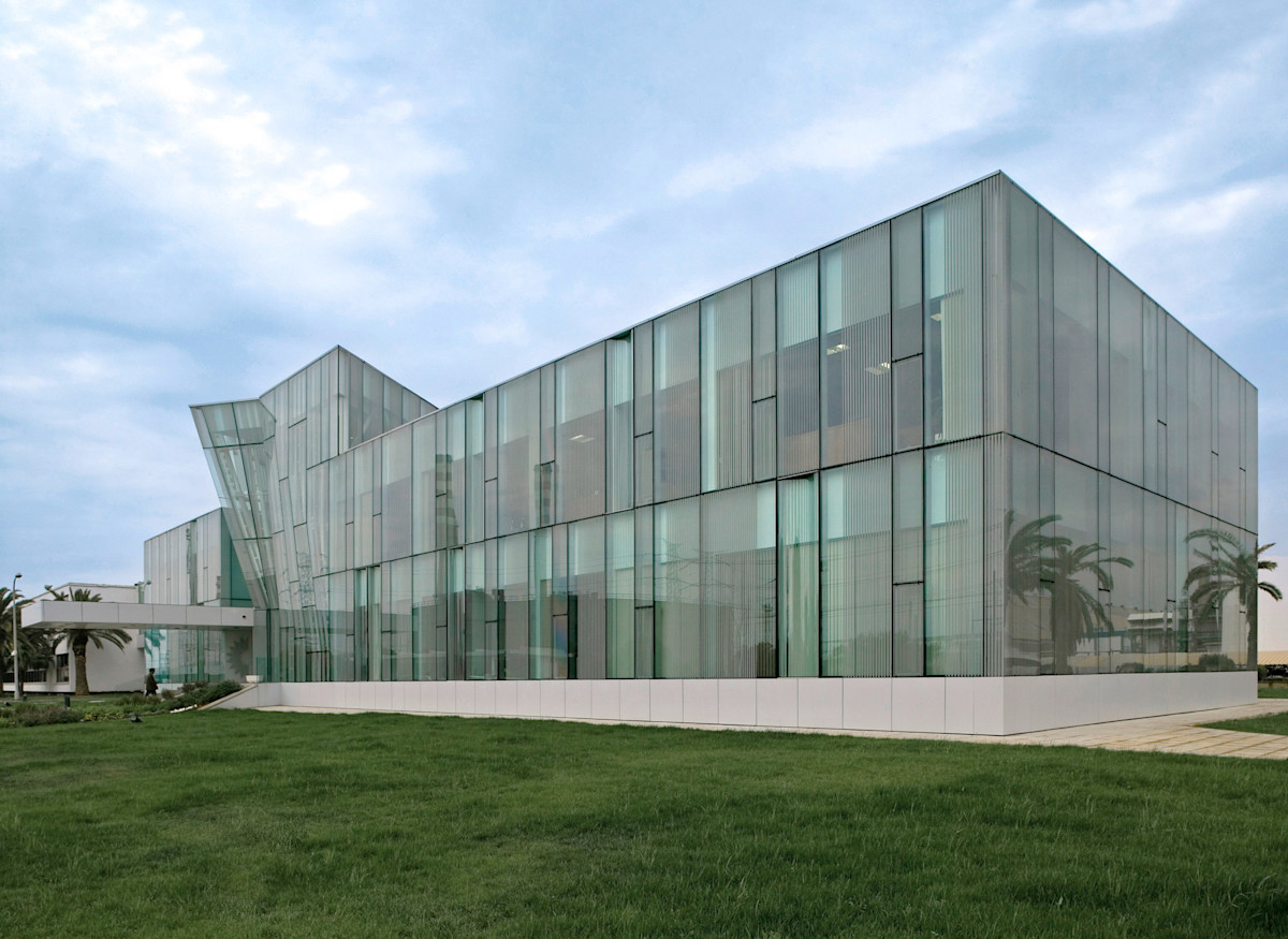 Hotel con fachada TECHNAL